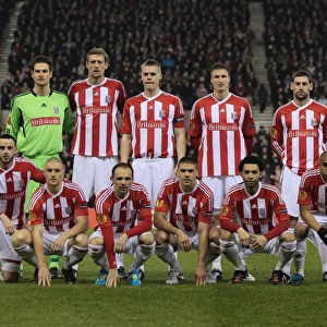 Season 2011-12 Collection: Stoke City v Valencia