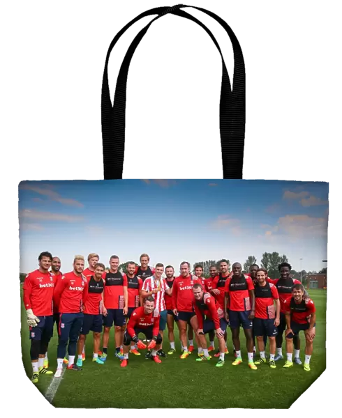 Stoke City Football Club - Olympic Gold Medalist Joe Clarke meets Stoke City Players staff and Management at Clayton Wood - Images not to be copied or forwarded to third parties with out consent - CREDIT PHIL GREIG  /  STOKE CITY FOOTBALL CLUB - www