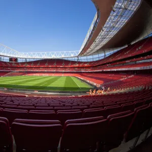 Season 2008-09 Framed Print Collection: Arsenal v Stoke City