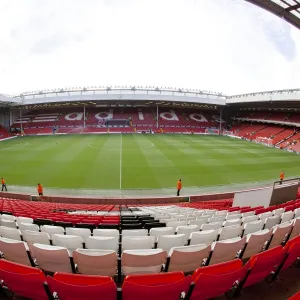 Season 2009-10 Collection: Liverpool v Stoke City