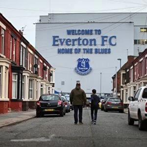 Season 2015-16 Framed Print Collection: Everton v Stoke City