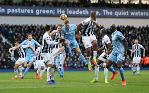 Images Dated 4th February 2017: A Battle at The Hawthorns: WBA vs Stoke City - 4th February 2017