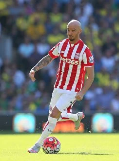 Images Dated 24th September 2015: Championship Showdown: Norwich City vs Stoke City - August 22, 2015