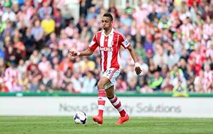Images Dated 13th May 2014: Clash at the Bet365 Stadium: Stoke City vs Fulham - May 3, 2014