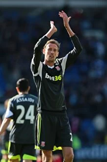Peter Crouch Collection: Clash at Cardiff: Stoke City vs. Cardiff City - April 19, 2014