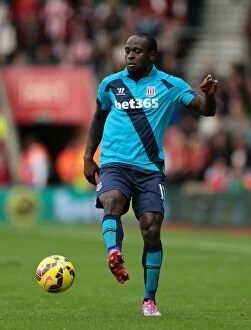 Mame Diouf Collection: Clash of the Championship Contenders: Southampton vs Stoke City (October 25, 2014)