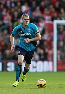 Ryan Shawcross Collection: Clash of the Championship Contenders: Southampton vs Stoke City (October 25, 2014)