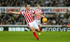 Images Dated 9th December 2015: Clash of the Magpies and Potters: Newcastle United vs Stoke City, October 31, 2015