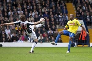 Images Dated 4th April 2009: Clash of the Midland Rivals: West Brom vs Stoke City - April 4, 2009