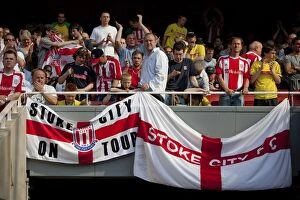 Images Dated 24th May 2009: Clash of Titans: Arsenal vs Stoke City (May 24, 2009)