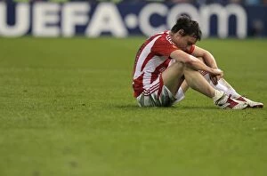 Images Dated 16th February 2012: Clash of Titans: Stoke City vs Valencia (February 16, 2012)