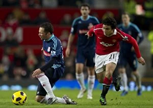 Manchester United v Stoke City Collection: Manchester United vs Stoke City: Clash at Old Trafford - 4th January 2011