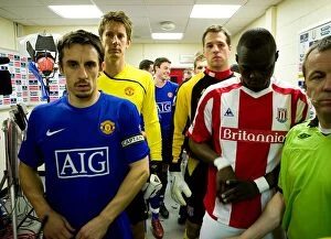 Images Dated 26th December 2008: A Merry Christmas Battle: Stoke City vs Manchester United, December 26, 2008