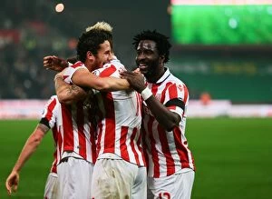 Images Dated 31st October 2016: Showdown at Bet365 Stadium: Stoke City vs Swansea City - October 31, 2016