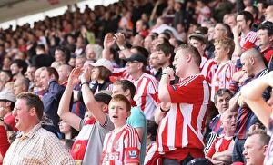 Images Dated 19th May 2013: Showdown at St. Mary's: Southampton vs Stoke City, May 19, 2013