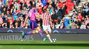 Images Dated 15th October 2016: Stoke City vs Sunderland: Clash at the Bet365 Stadium - October 15, 2016