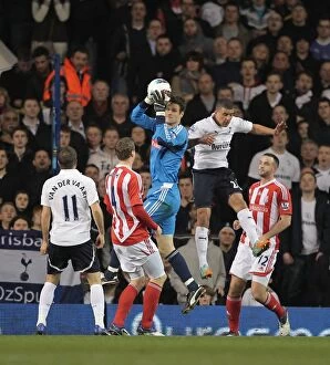 Tottenham Hotspur v Stoke City Collection: Tottenham vs. Stoke City: Clash at White Hart Lane - March 21, 2012